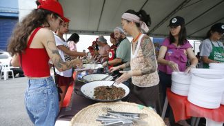 Sacolão popular em SP recebe primeiros alimentos fornecidos pelo PAA