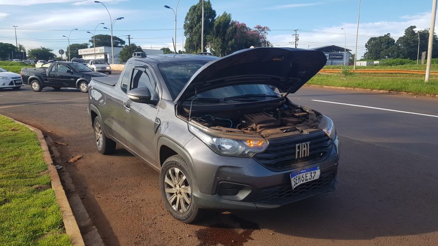 Corsa e Strada colidem no Trevo da Ceasa
