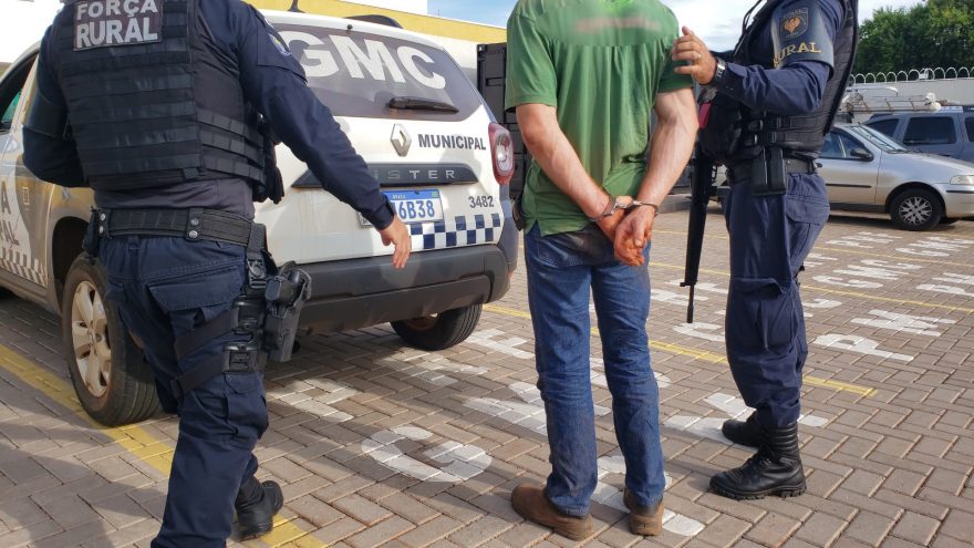 Jovem de 29 anos é preso após descumprir medida protetiva e agredir a ex-namorada