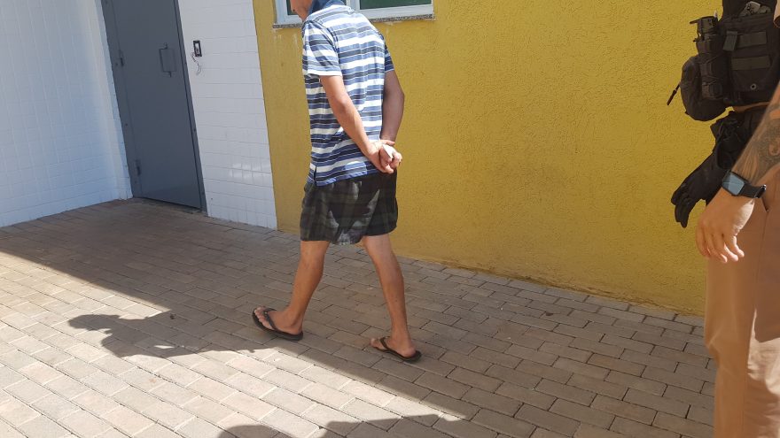 Homem é preso por desacato no Santo Onofre