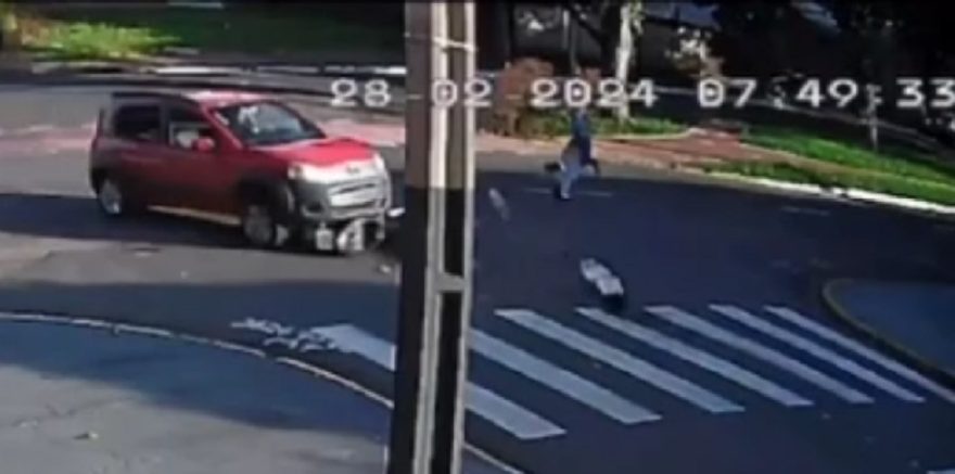Câmera flagra acidente que terminou com morte de motociclista em Umuarama