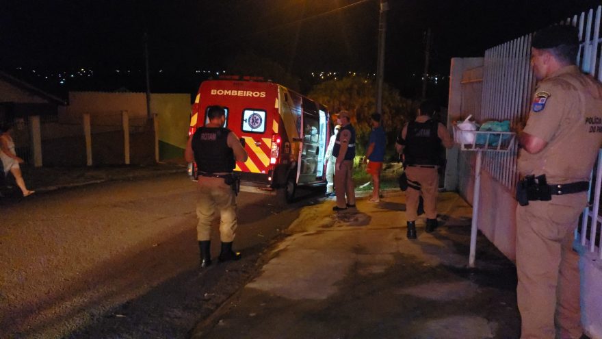 Em condições misteriosas, homem sofre corte na mão no Floresta