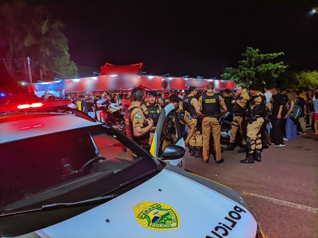 Várias equipes da PM e GM são mobilizadas após tumulto e bloqueio de rua no Bairro Paulo Godoy