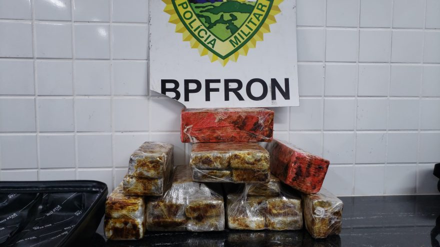 Passageiro é flagrado levando 13 quilos de maconha em ônibus na BR-163