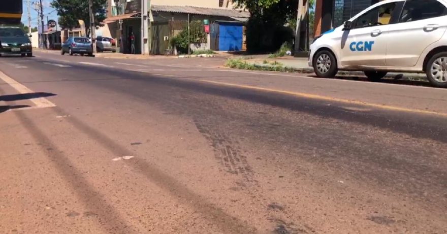 Atenção motociclistas! Óleo na Rua Rio da Paz já fez uma vítima