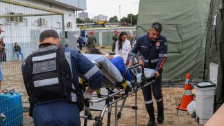 Profissionais de saúde se mobilizam para atender casos de dengue no DF