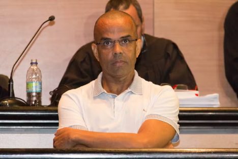 Fernandinho Beira-Mar é um dos presidiários que pousou em Cascavel no avião da Polícia Penal Federal Imagem referente a Fernandinho Beira-Mar é um dos presidiários que pousou em Cascavel no avião da Polícia Penal Federal