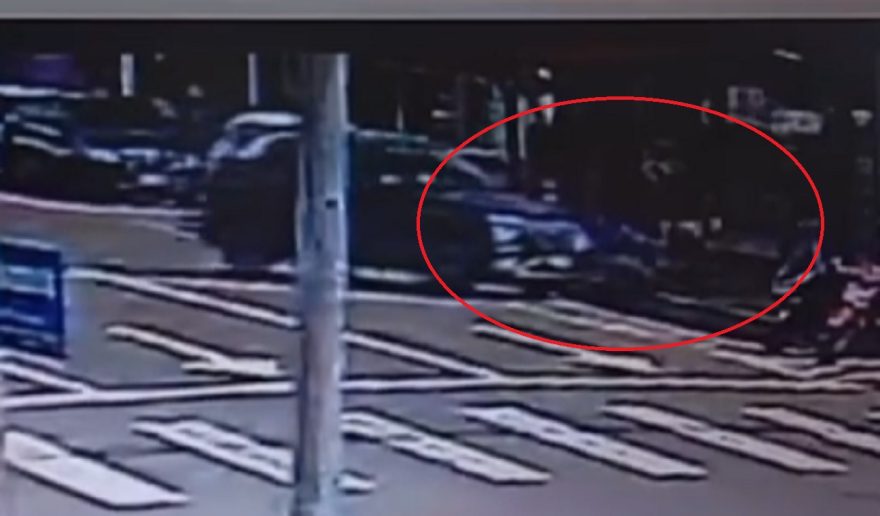 Câmera flagra colisão que deixou motociclista ferida no Centro