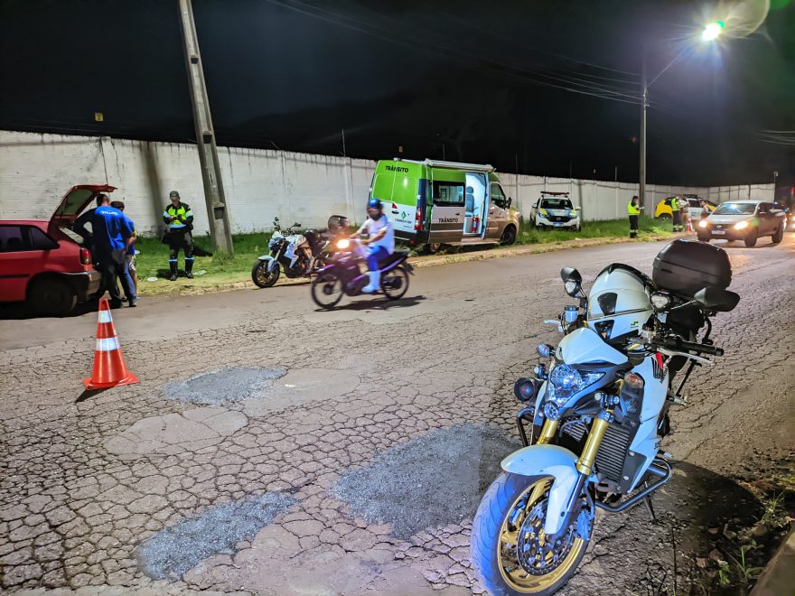 GM, PM e Transitar realizam Operação de Trânsito em Cascavel na noite desta quarta-feira