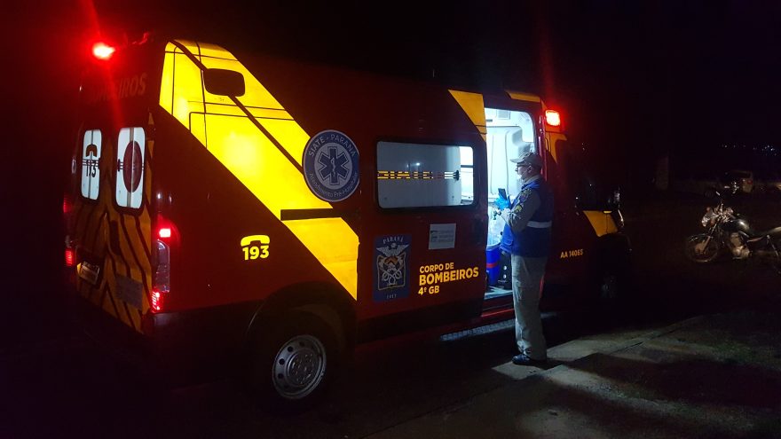 Motoqueiro sofre corte no braço e contusão no joelho em acidente de trânsito no bairro Floresta