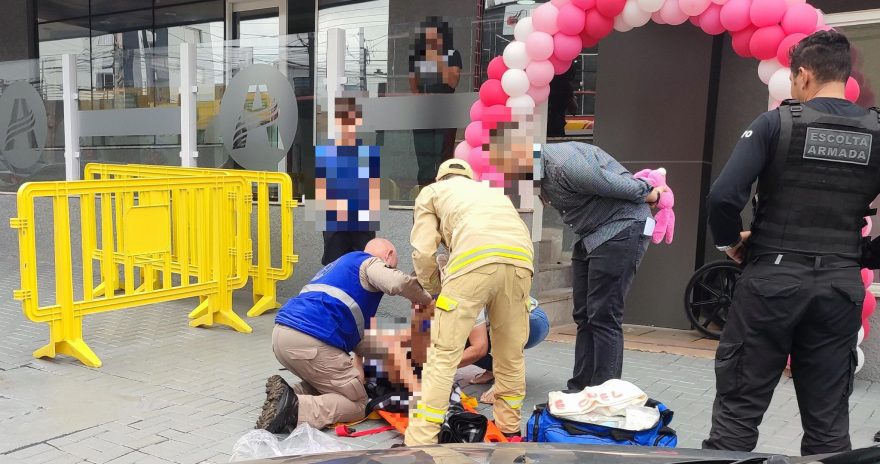 Aluna sofre fratura na perna em colégio na Rua Pernambuco