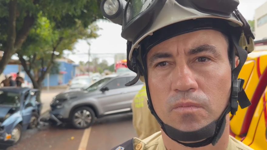 “Cinemática chama atenção pela destruição dos dois veículos”, afirma tenente do Corpo de Bombeiros