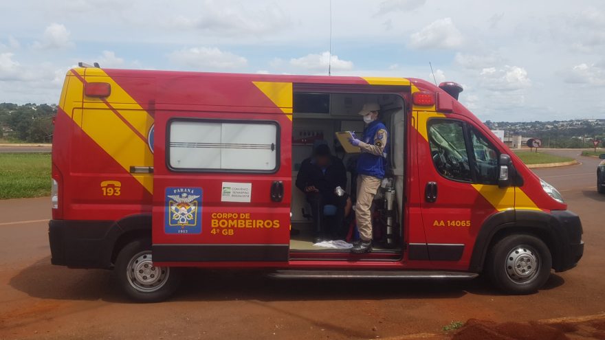 Motociclista fica ferido ao se envolver em acidente de trânsito na Marginal da BR-277