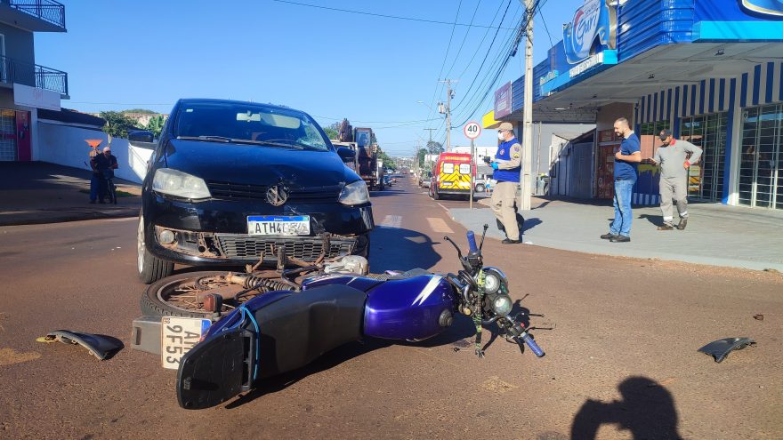 Colisão entre Yamaha e Fox deixa mulher ferida no Cascavel Velho