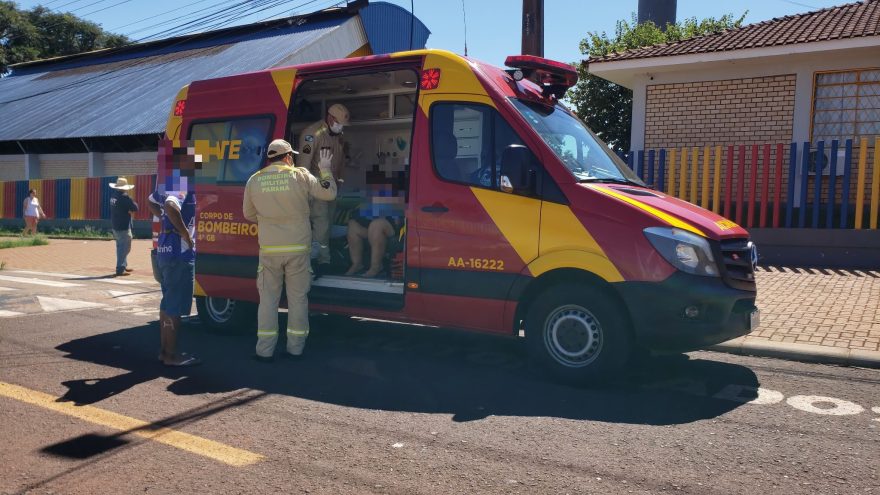 Criança fica ferida ao cair de brinquedo no parquinho da Escola Artur Carlos Sartori