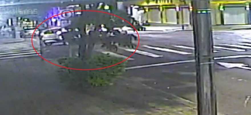 Câmera flagra colisão entre Omega e Sandero no Centro