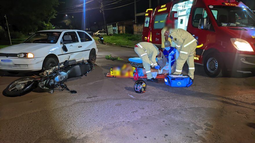 Condutor de moto fica ferido em acidente com Gol no Neva