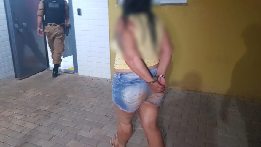 Mulher é presa com pedras de crack na Rodoviária Velha
