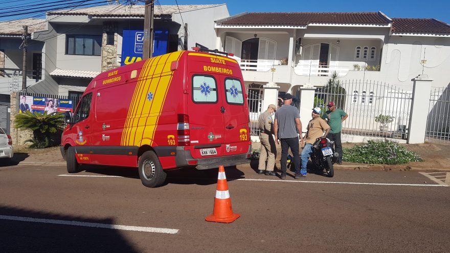 Motociclista fica ferido após colisão com carro no Parque São Paulo