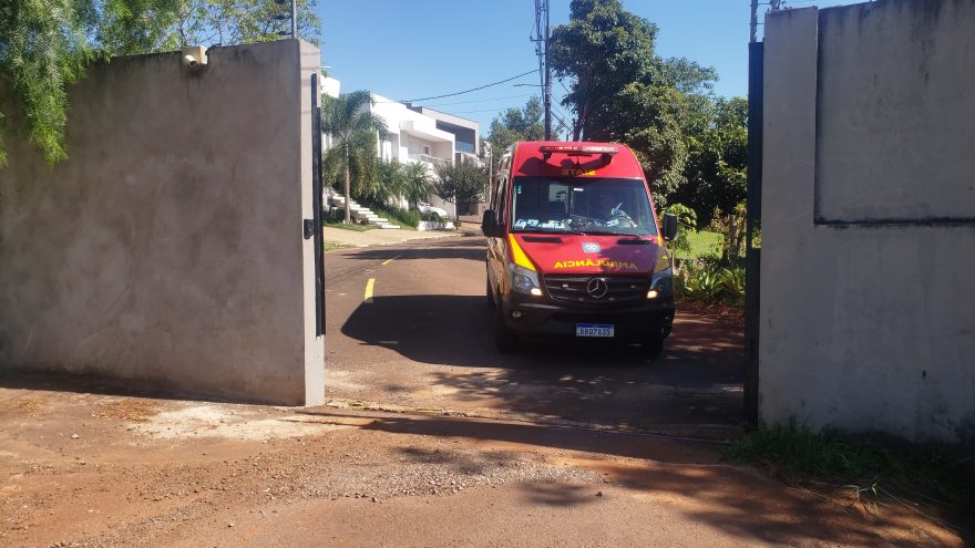 Lança de ferro atravessa corpo de homem que sofreu queda no Alto Alegre