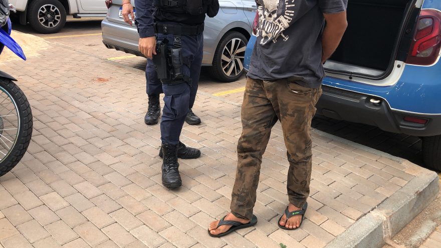 Devendo pensão alimentícia, homem é preso no Santa Cruz