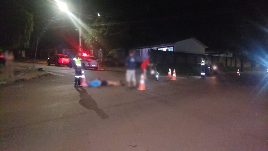 Condutor de moto fica ferido em acidente na Rua Ipanema