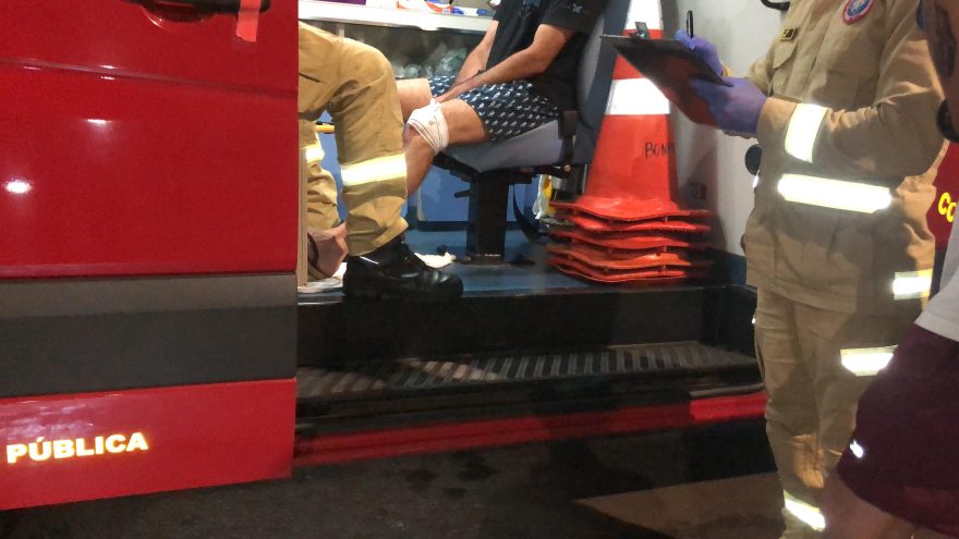 Vítima de agressão é socorrida pelo Siate no centro