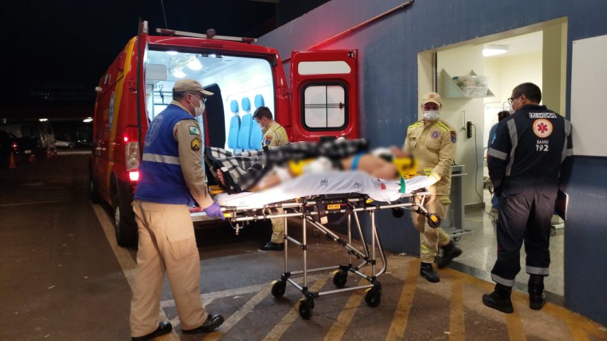 Motociclista fica em estado grave em acidente no bairro Cataratas