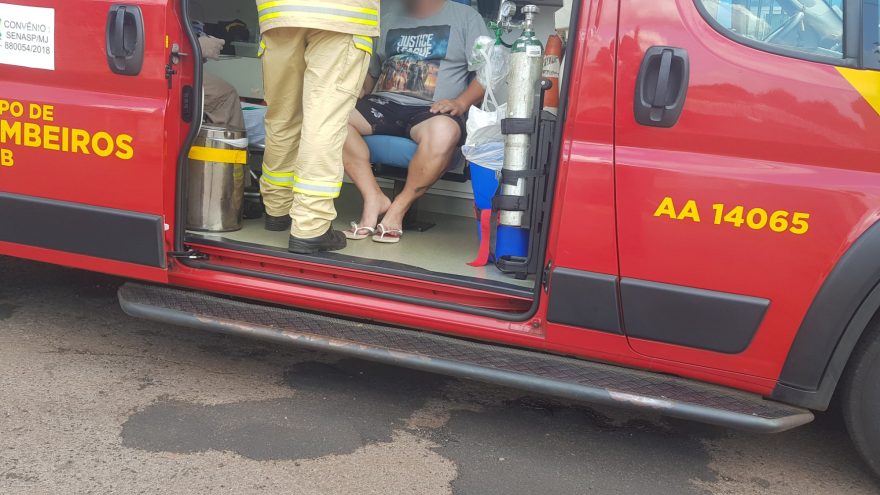 Homem cai e sofre corte na cabeça na Rua Romão Chrum no São Cristóvão