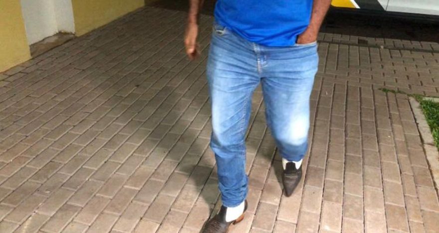 Homem é detido acusado de ameaça e lesão corporal contra frentista