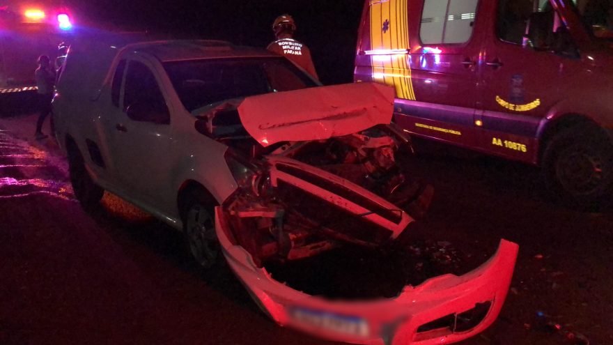 Casal sai ileso de acidente entre Montana e caminhão na PR-486