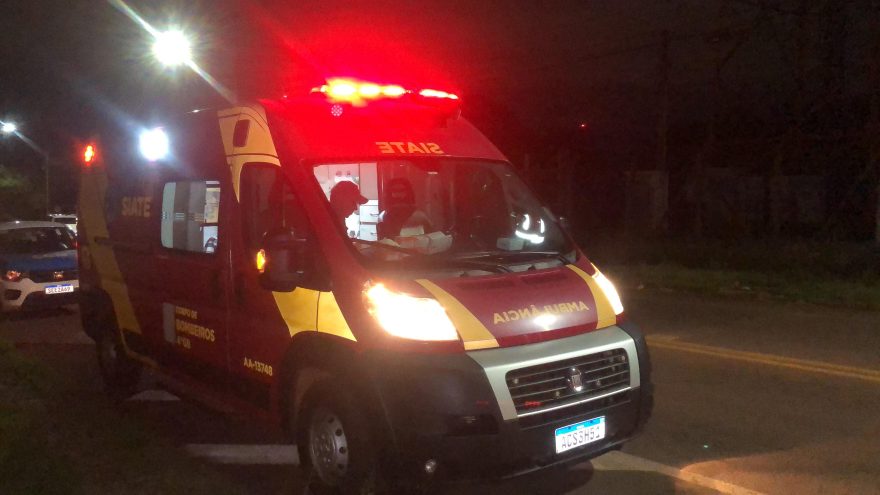 Vítima de agressão violenta é socorrida pelo Siate no Floresta