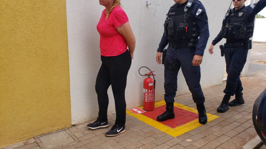 Sem carne para a semana! Mulher é presa após furtar duas peças de picanha