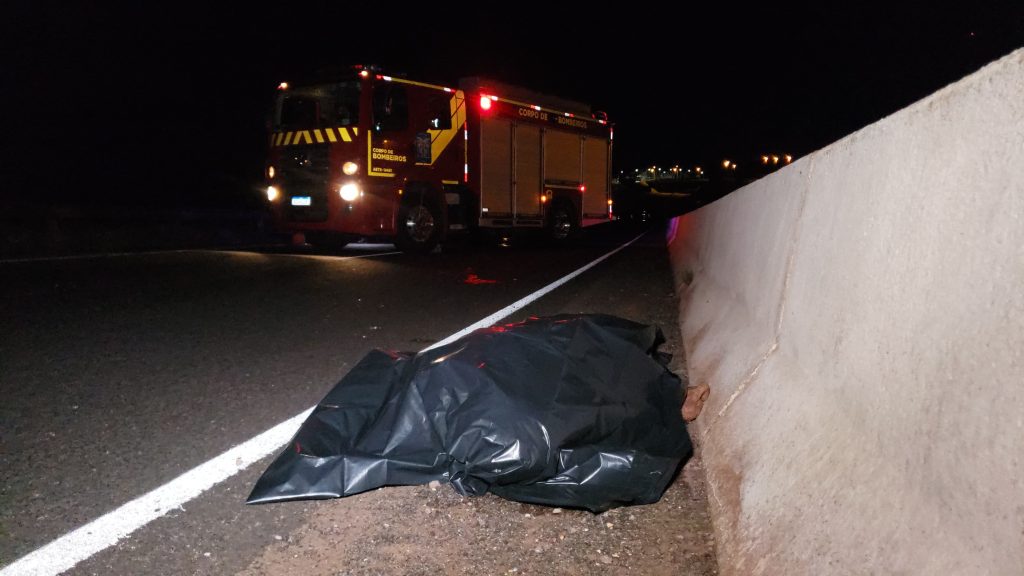 Homem tem a perna amputada e morre ao ser atropelado na PRc-467 em Cascavel