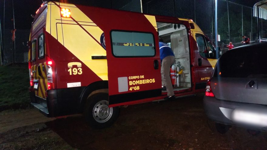 Homem tem luxação após sofrer queda no bairro Santo Onofre