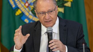 Geraldo Alckmin é diagnosticado com covid-19