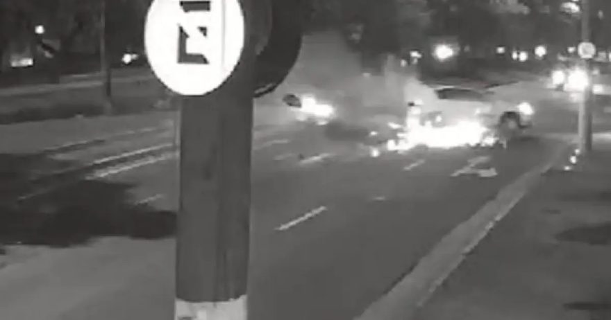 Motorista de aplicativo morre após colisão com Porsche em alta velocidade; veja vídeo