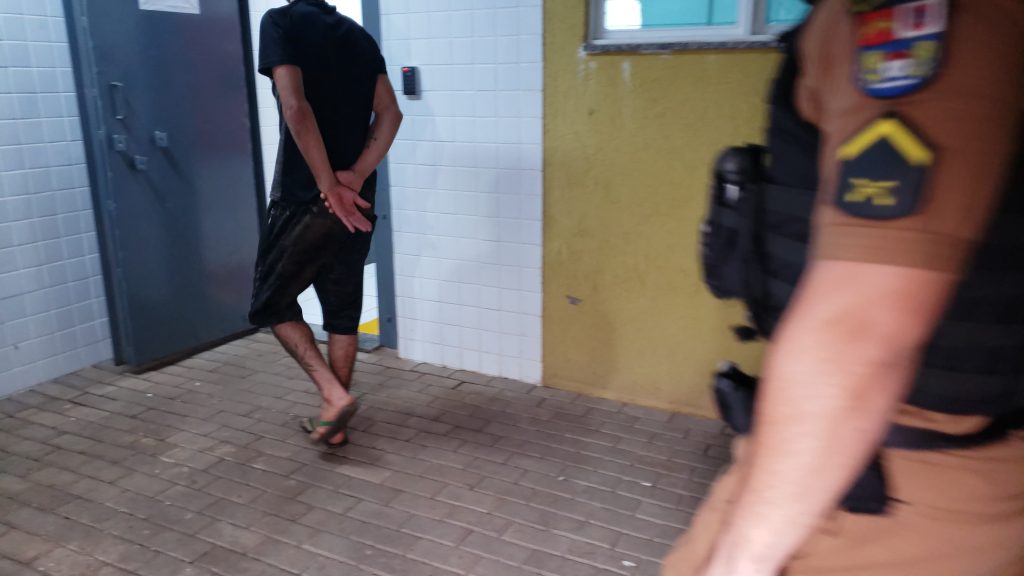 Com medida protetiva mulher reata relação, mas é agredida novamente