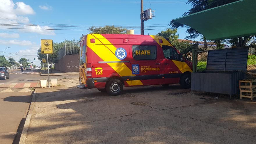Criança sofre laceração na perna enquanto brincava no parquinho do CAIC-II