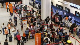 Programa de passagens aéreas acessíveis deve sair nas próximas semanas