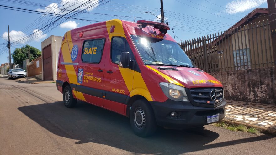Idosa é socorrida pelo Siate no Guarujá