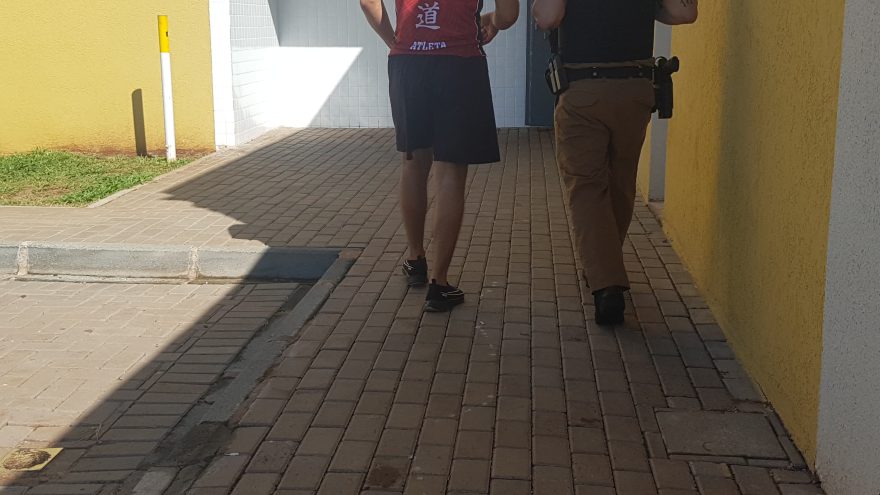 Homem e mulher vão parar na Delegacia após queixa de agressão