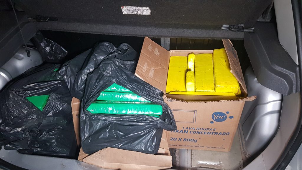 Homem que fugiu da PRF e abandonou carro com 105 kg de maconha é detido pelo BPFron