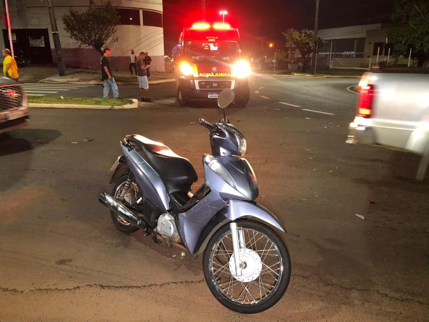 Motorista de carro colide com motociclista de 19 anos no Pacaembu e foge