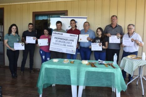 Agroindústria de leite é a 1ª propriedade livre de brucelose e tuberculose em Cantagalo