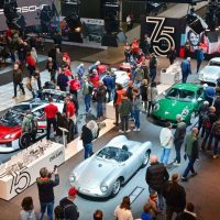 Imagem referente a Porsche celebra meio século de inovação turbo na Retro Classics em Stuttgart