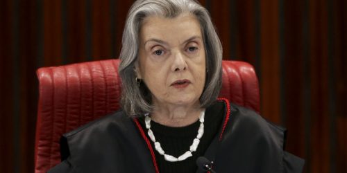 Cármen Lúcia diz que decisão judicial não pode ser descumprida Imagem referente a Cármen Lúcia diz que decisão judicial não pode ser descumprida