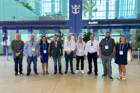 De olho nos cruzeiros: comitiva do Paraná conhece sistema de embarque da Royal Caribbean Imagem referente a De olho nos cruzeiros: comitiva do Paraná conhece sistema de embarque da Royal Caribbean