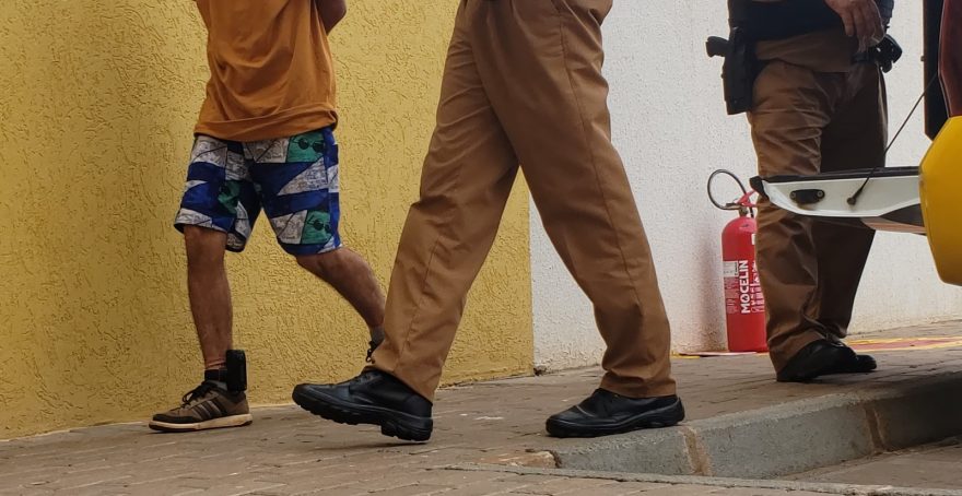 Após denúncia, homem é preso por receptação
