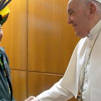 Imagem referente a Líder yanomami Davi Kopenawa pede a Papa que apoie retirada de garimpo